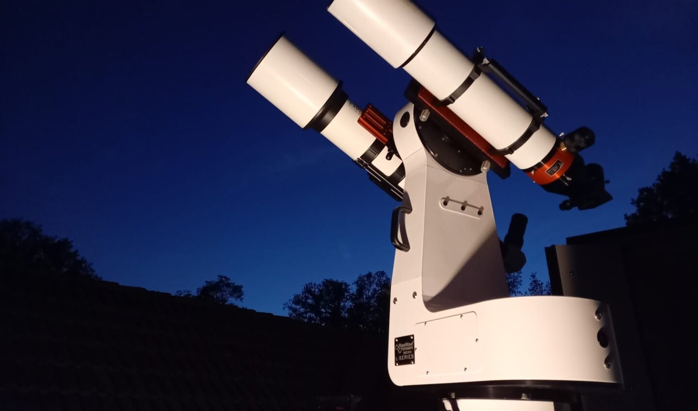 Verken de Maan met een Krachtige Maantelescoop